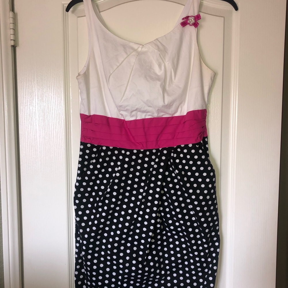 Pink polka dot pocket dress